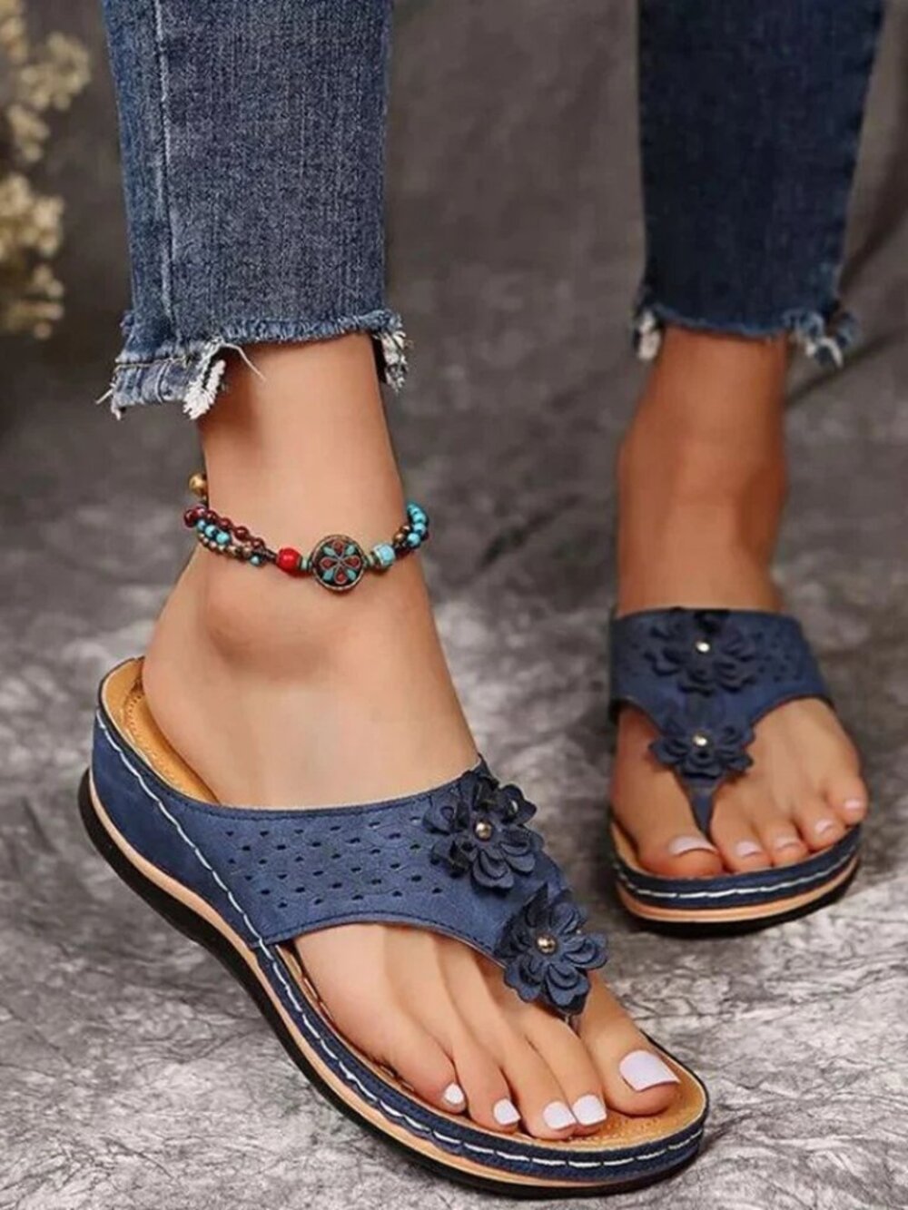 New Women's Flip Flops Thong Sandals Arch Support Cushion Summer Slippers Shoes
